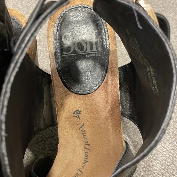 Sofft leather strappy heels - Picture 8 of 10